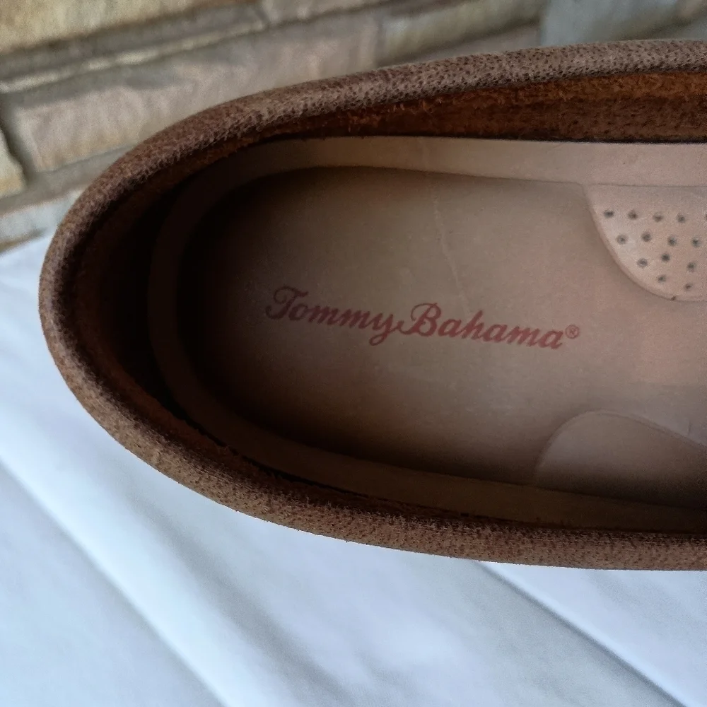 Tommy Bahama Men's Felton Brown Loafers_9.5